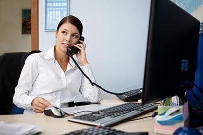 Service-Hotline-Mitarbeiterin: Beratung durch Pflegeagentur Deutsche Seniorenbetreuung Beratung durch Pflegeagentur Deutsche Seniorenbetreuung